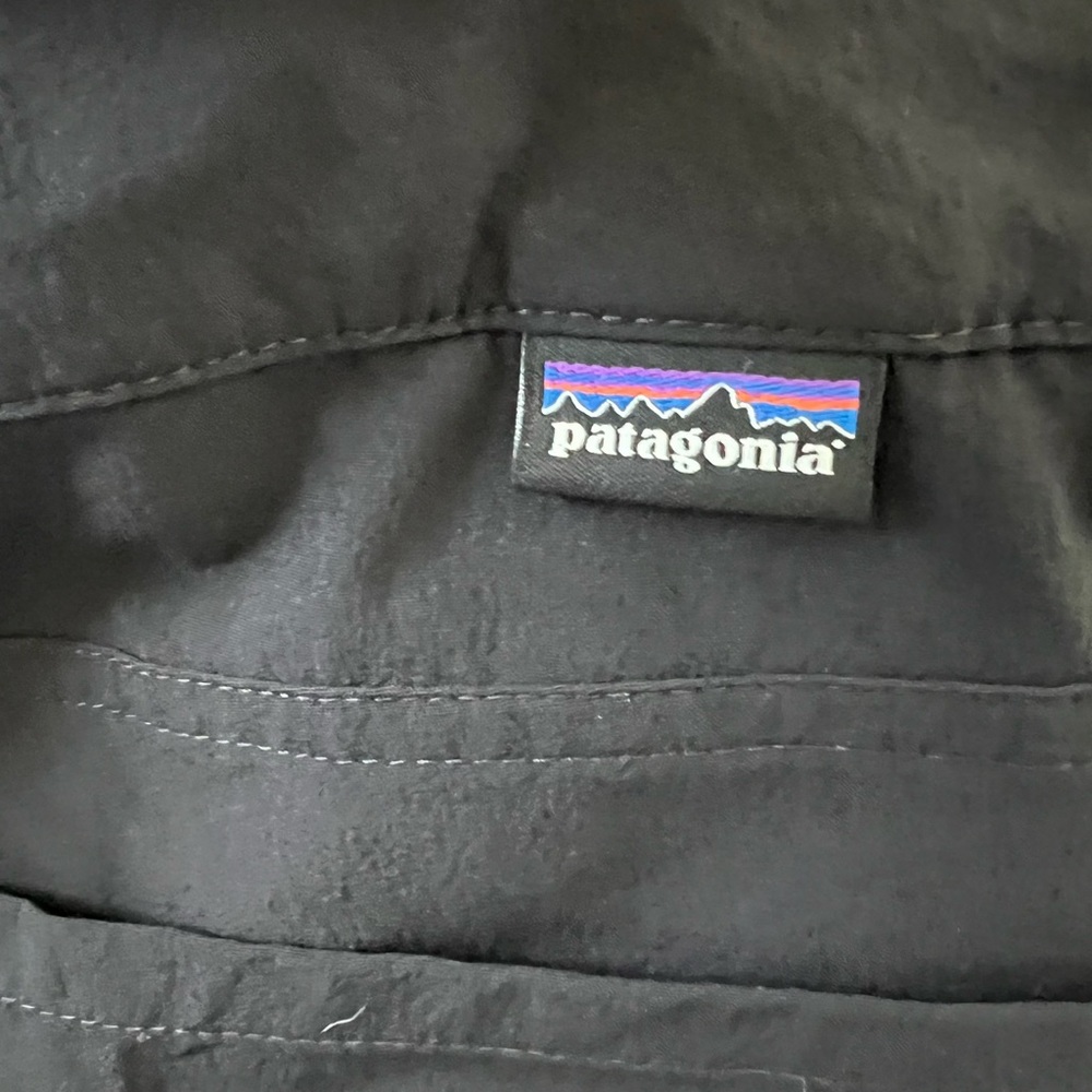 Patagonia Black shorts size 10. - Picture 7 of 10